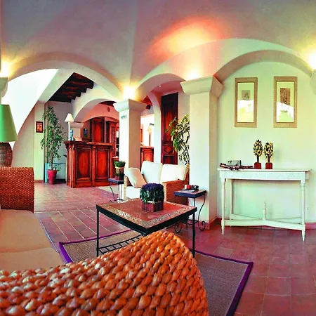 Provencal Haven For Six *