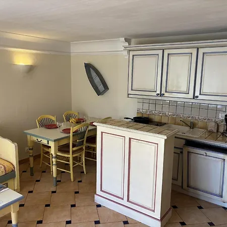 Provencal Haven For Six * Sainte-Maxime
