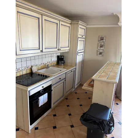 Apartment Provencal Haven For Six